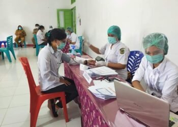 Suasana pelayanan kesehatan di Puskesmas Timika Jaya Kabupaten Mimika. (Foto Yosefina/Cartenz News)