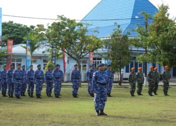 Lanud Yohanis Kapiyau Gelar Upacara Bendera Tujuh Belasan Bulan Oktober 2022