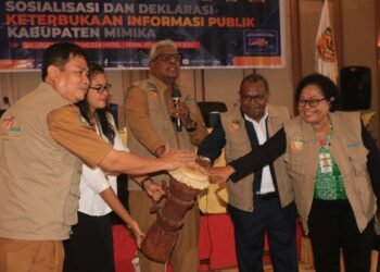 Ketua KI Papua Apresiasi Komitmen Plt Bupati Mimika Terhadap Keterbukaan Informasi Publik