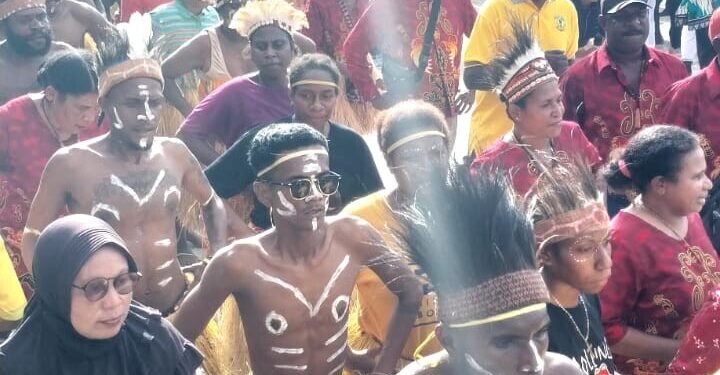 Tim Pemkab Mimika Pulang, Berpamitan Setelah 26 Tahun Berpisah, Fakfak Merasa Mimika Tetap jadi Anak Kandung