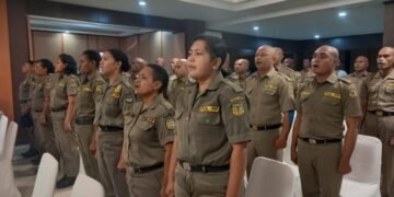Plt Bupati Mimika Buka Diklat Dasar yang Diikuti 50 Anggota Satpol PP