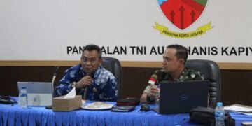 Danlanud Yohanis Kapiyau Pimpin Safety Meeting Penerbangan