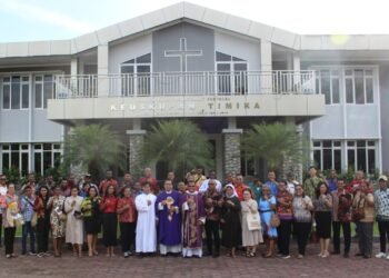 Misa Perutusan Panitia Pra IYD III Keuskupan Timika, Pastor Andreas Pesan Orang Muda Katolik Harus Bangkit Membangun Persatuan Dalam Kebhinnekaan