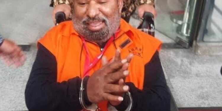 Kuasa Hukum Sebut Gebernur Papua Nonaktif Lukas Enembe Tolak Minum Obat dari Dokter KPK