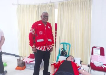 Ny. Susi Herawati Rettob Donorkan Darahnya Dukung Kegiatan Pra IYD Keuskupan Timika