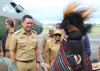 Valentinus  Jelaskan Alasan Dilantik sebagai Pj Bupati Mimika Bukan Plh