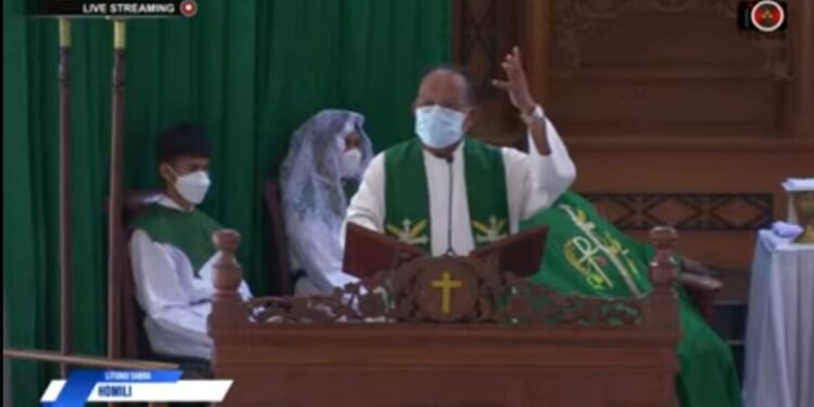 Sering Berkhotbah Tentang Masalah Korupsi di Mimika, Pastor Amandus Rahadat Tegaskan itu Wilayah Gereja karena Berkaitan dengan Moral