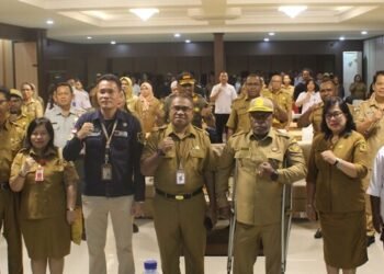 Luncurkan Website BKPSDM, Sekda Mimika Sebut untuk Tingkatkan  Kualitas Pelayanan Publik