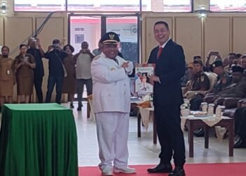 Dewan Adat Suku Mee Kabupaten Mimika Apresiasi Pengaktifan Kembali Eltinus Omaleng sebagai Bupati