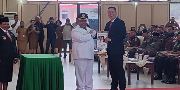Dewan Adat Suku Mee Kabupaten Mimika Apresiasi Pengaktifan Kembali Eltinus Omaleng sebagai Bupati
