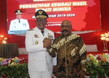 Dihadiri Ketua DPRD, Johannes Rettob Resmi Diaktifkan Kembali sebagai Wakil Bupati Mimika