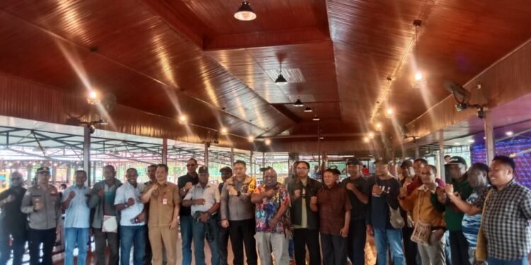 Kepala Suku Tegaskan Persoalan di NTT Tidak Boleh Merusak Hubungan Persaudaraan Masyarakat Papua Asli dan Asal Flobamora di Mimika