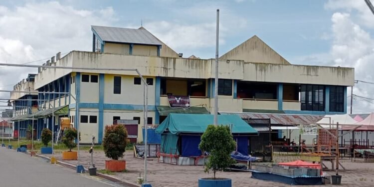 Tertibkan dan Tata Pasar Sentral, Disperindag Mimika Tegaskan Pedagang Harus Segera Fungsikan Block A1 dan A2