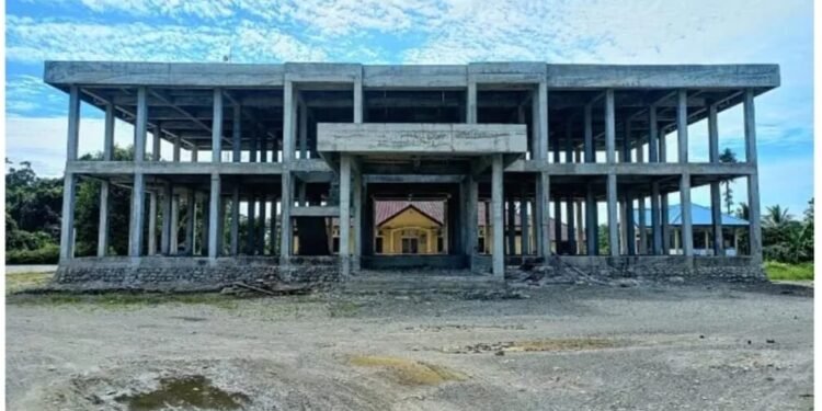 Pembangunan Kantor Distrik Wania Sudah 60 Persen,  Target Awal 2025 Sudah Digunakan