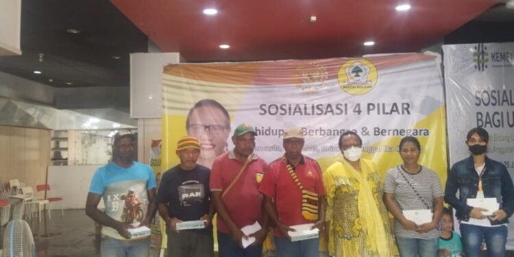 Anggota DPR RI, Trifena Tinal Sosialisasi Empat Pilar Kebangsaan kepada Masayarakat Mimika