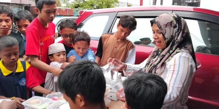 Jumat Berkah, JMSI Berbagi Kasih di Jalan Pendidikan Timika