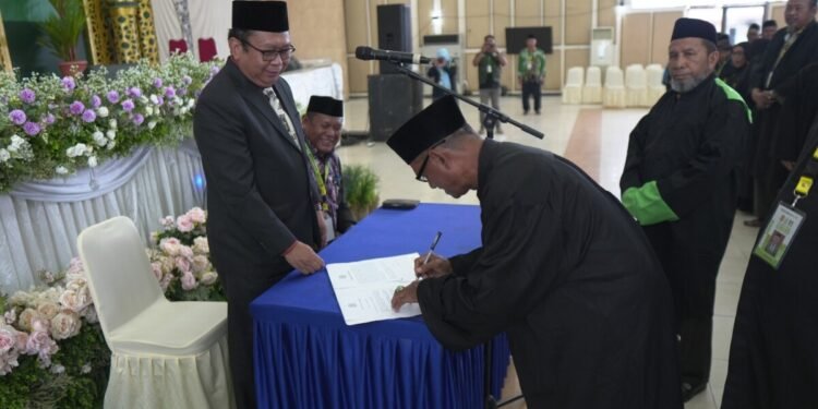 Ketua LPTQ Papua Lantik 64 Dewan Hakim dan Panitera MTQ XXX Tingkat Provinsi se-Tanah Papua