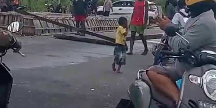 Banjir Sudah Menggenangi Rumah Penduduk di SP 5, 1.653 Jiwa Terdampak, Kepala BPBD Harap Warga Buka Akses Jalan agar Pemerintah Turunkan Bantuan