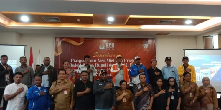 Lensa Foto KPU Mimika Sosialisasikan PKPU Nomor 8 kepada Parpol