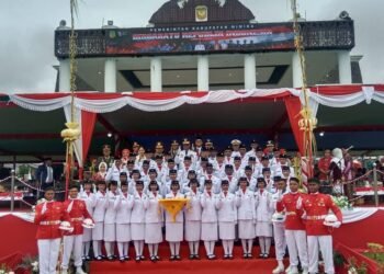 Upacara Bendera Peringatan HUT RI Berlangsung  Khidmat, Bupati Pesan Masyarakat Semakin Bersatu Membangun Mimika