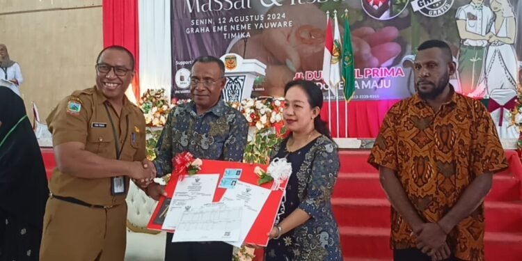 Jelang HUT Kemerdekaan RI ke-79, Disdukcapil Mimika Gelar Nikah Massal