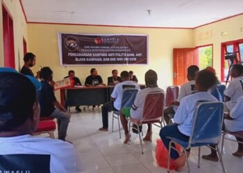 Hadiri Sosialisasi Pencanangan Kampung Anti Politik Uang, Anti Kampanye Hitam dan Satu Orang Satu Suara di Kwamki Narama, Deputi Bawaslu RI Sebut Rangkul Masyarakat Turut Awasi Pilkada