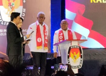 0fa2e0eb C8b3 41e4 8a04 83d2ecef2065