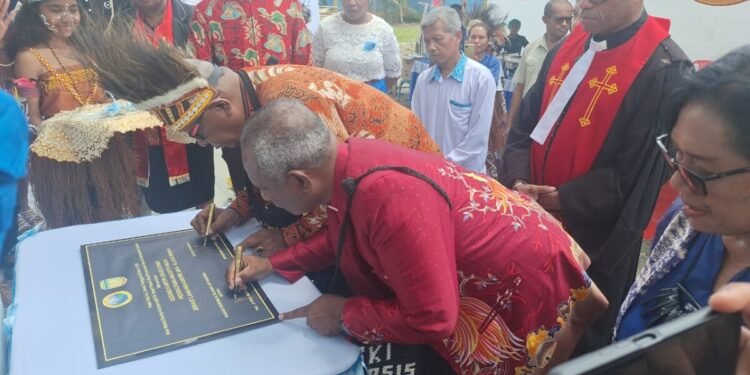 4ea98b3c 8d60 4d44 A430 7cd4ce086494