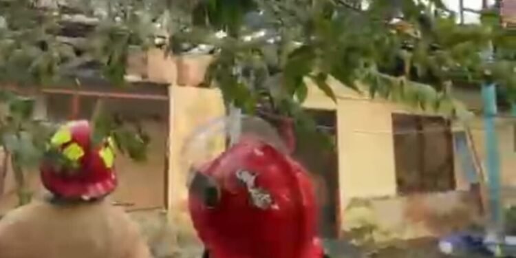 Bangunan Kosong di Jalan Baru Mimika Terbakar