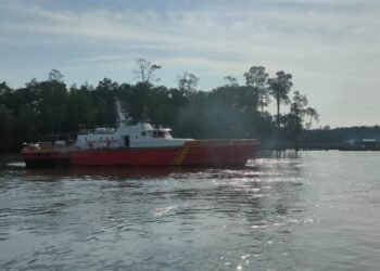 KM Putra Siantan Tenggelam di Perairan Timika, 12 Orang Selamat dan 1 Orang dalam Pencarian Tim SAR Gabungan