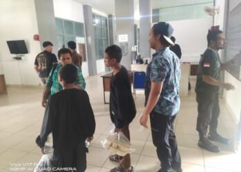 Masuk Tahap II, Polsek Kuala Kencana Serahkan Tersangka dan Barang Bukti Curat ke Kejari Mimika