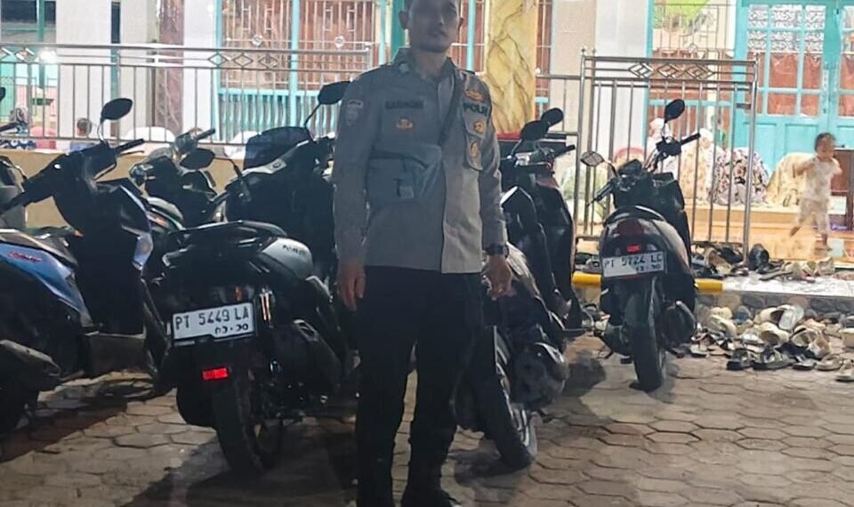 Polres Mimika Laksanakan Pengamanan Sholat Tarawih Selama Ramadhan