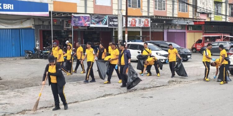 TNI-Polri dan Pemda Mimika Gelar Apel Gabungan Peringati HPSN 2026