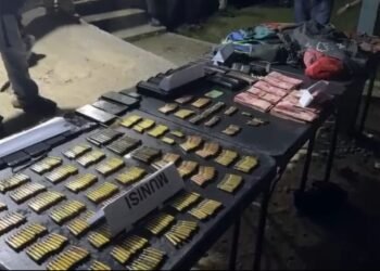 Kontak Tembak di Nabire, Aparat Kuasai Markas DPO KKB dan Amankan 561 Butir Amunisi