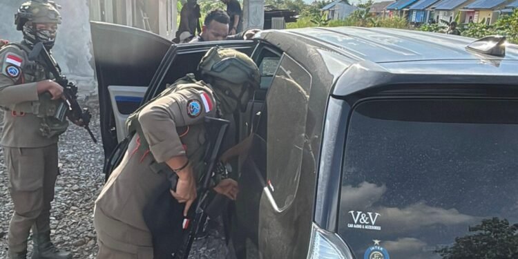 Satgas Damai Cartenz Amankan Terduga Pelaku Propaganda dan Provokasi Digital Jaringan PIS di Mimika