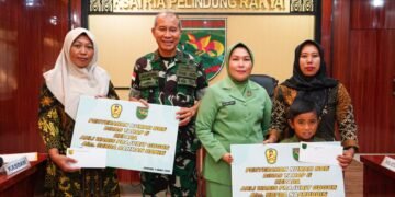 Kodam XVII/Cenderawasih Salurkan Santunan Rumah kepada Janda Prajurit yang Gugur Dalam Tugas