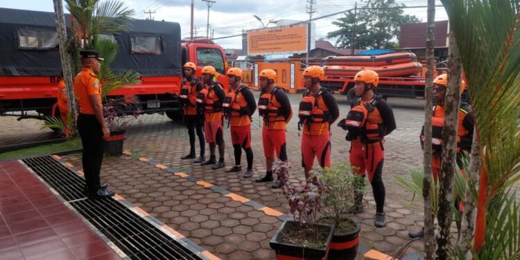 Speed Boat Rombongan Puskesmas Agimuga Kehabisan BBM Terombang-ambing di Perairan Puriri