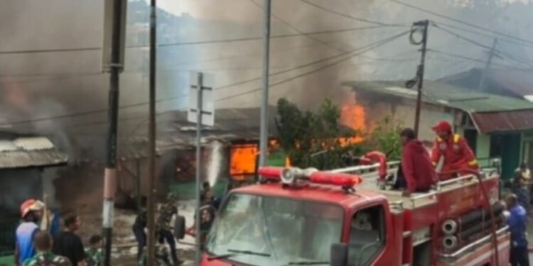 Kapendam XVII/Cenderawasih: Korsleting Diduga Jadi Penyebab Kebakaran Kompleks Kodam Lama