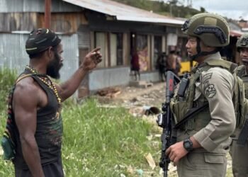 Patroli Humanis Ops Damai Cartenz Hadirkan Senyum dan Rasa Aman Bagi Warga Puncak