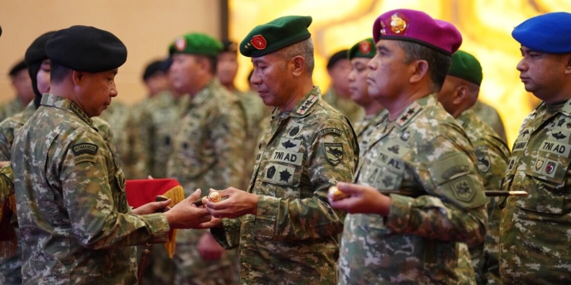 Mayjen TNI Febriel Buyung Sikumbang Resmi Jabat Pangdam XVII/Cenderawasih, Bawa Semangat Humanis untuk Papua