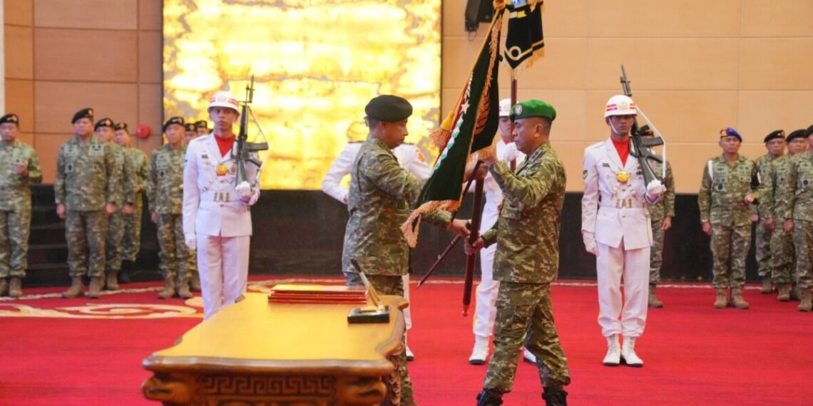Mayjen TNI Febriel Buyung Sikumbang Resmi Jabat Pangdam Cenderawasih Gantikan Amrin Ibrahim