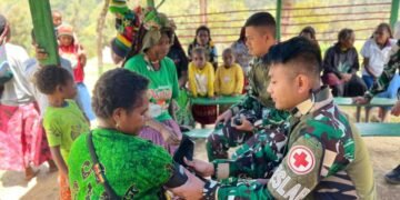 TNI Gelar Pelayanan Kesehatan Gratis di Tima Sebagai Wujud Nyata Membantu Menjaga Kesehatan Masyarakat di Wilayah Pedalaman Papua