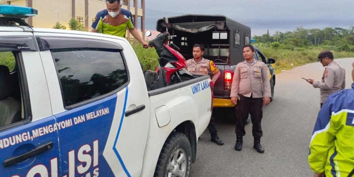 Tabrak Median Jalan Agimuga di Mile 32 Dalam Kecepatan Tinggi, Wanita Malang Ini Meninggal Dunia