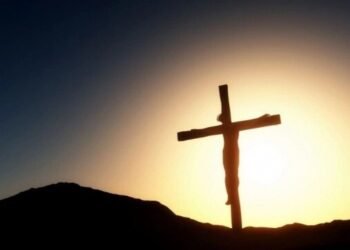 Puisi-Puisi: Balada Penyaliban, Celana Ibu, dan Leiden 12/10/78