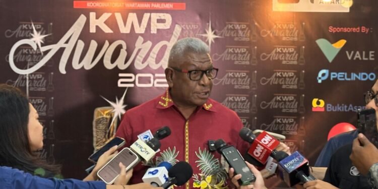 Bupati Mimika John Rettob Raih KWP Award 2026 di Gedung DPR RI, Dinilai Berkontribusi Nyata Dalam Pembangunan