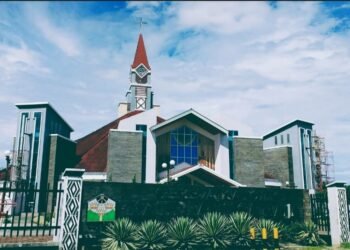Oknum Personil TNI Lakukan Tindakan Tidak Sopan Saat Pengamanan Kedatangan Wapres di Gereja Tiga Raja Timika, Kodim 1710 Beri Klarifikasi