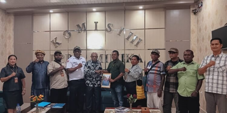 Pansus DPRK Mimika Gelar RDP Bahas Mogok Kerja FI