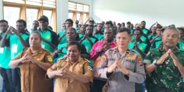 Parade Foto Sosialisasi Peraturan Perundang-undangan di Distrik Mimika Timur Jauh