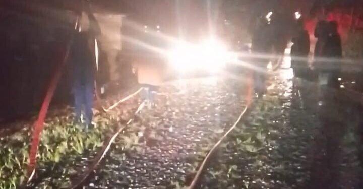 Dua Unit Rumah Terbakar di Kilo 11 Timika Diduga Konsleting Listrik