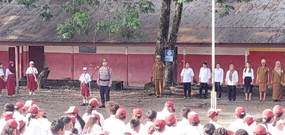 Polsek Miru Goes to School, Berikan Motivasi dan Edukasi pada Siswa SD Inpres IV Timika